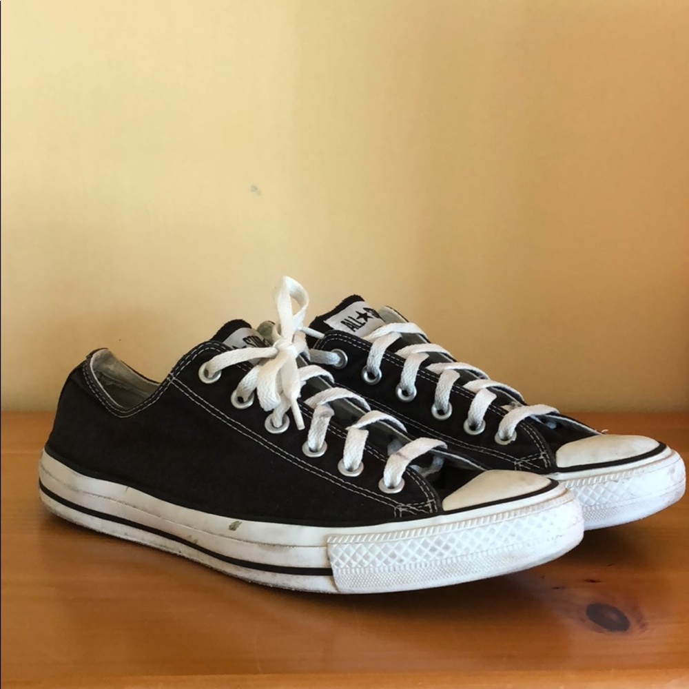 black converse